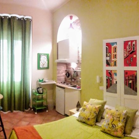 Le Stanze Di Angela Bed and Breakfast Napoli Eksteriør billede