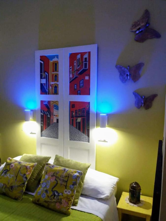 Le Stanze Di Angela Bed and Breakfast Napoli Eksteriør billede