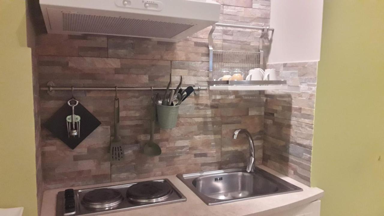 Le Stanze Di Angela Bed and Breakfast Napoli Eksteriør billede