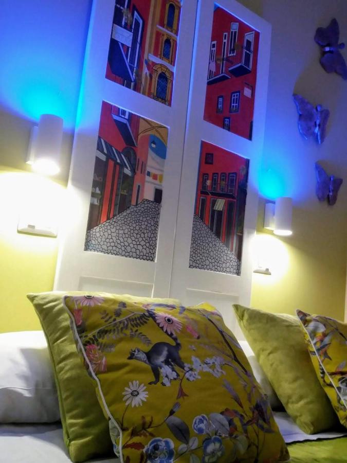 Le Stanze Di Angela Bed and Breakfast Napoli Eksteriør billede