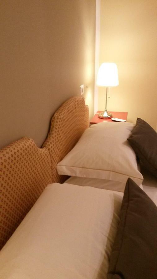 Le Stanze Di Angela Bed and Breakfast Napoli Eksteriør billede